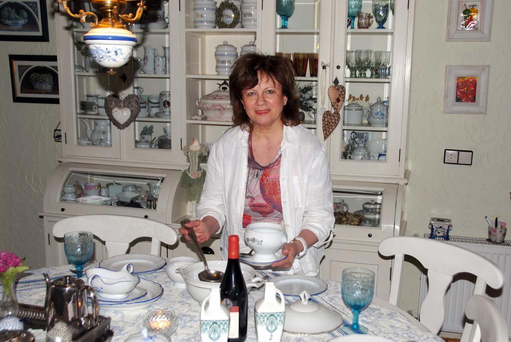 Romantikzimmer Im Antiquariat Sonnschied Zimmer foto